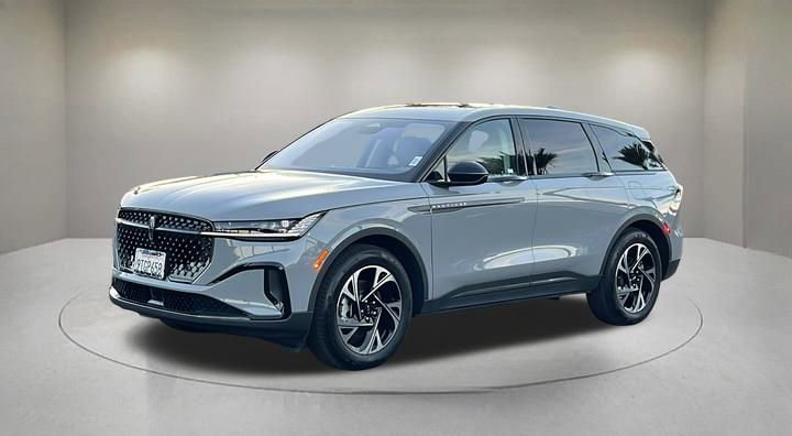 New 2026 Lincoln Nautilus Premier w/ Equipment Group 102A image 2