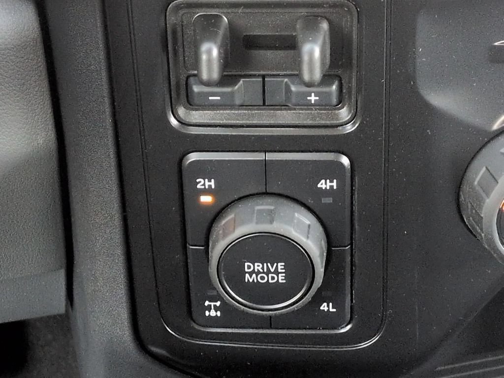 New 2026 Ford F250 XLT w/ XLT Premium Package AWD/4WD image 23
