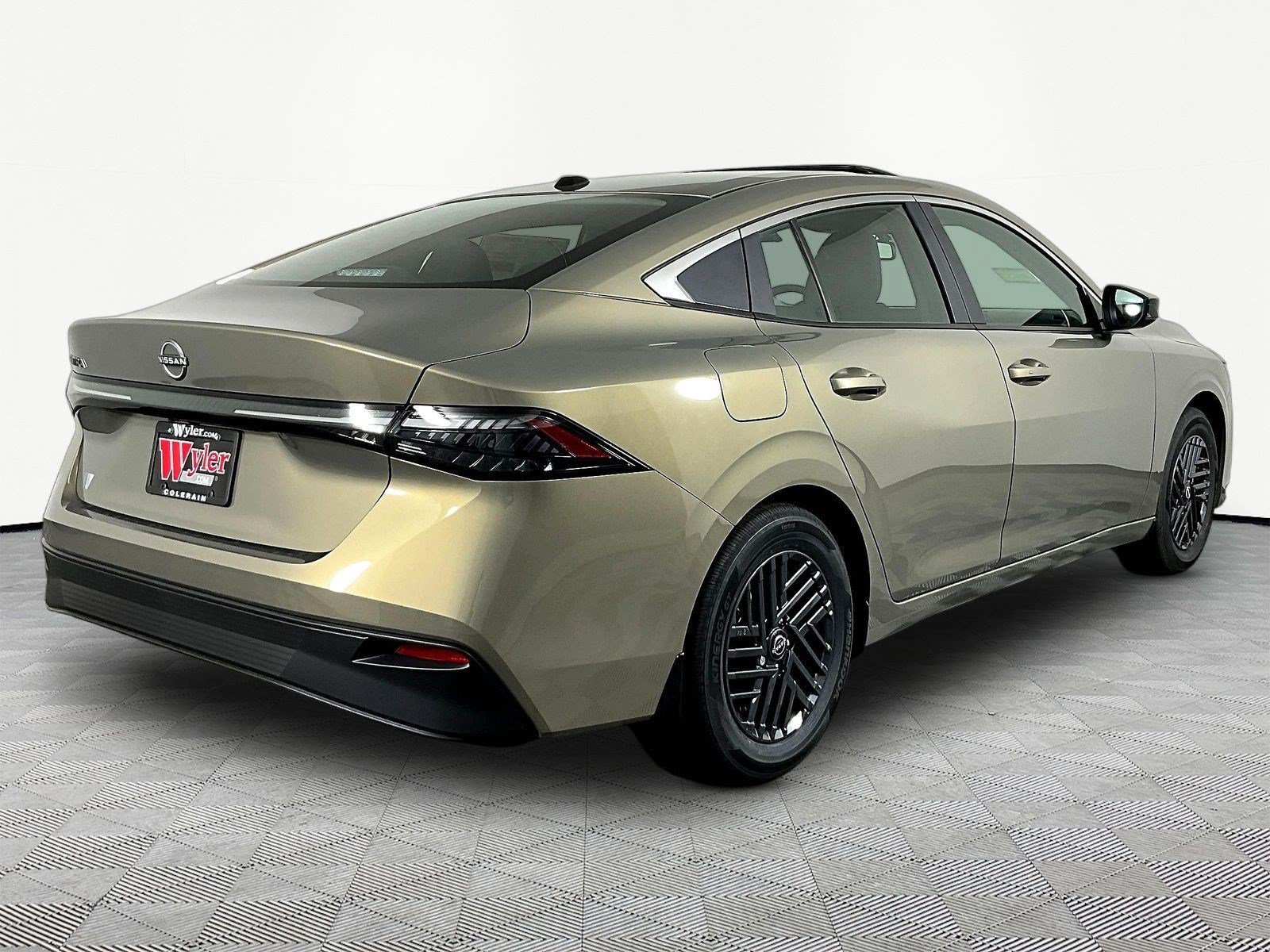New 2026 Nissan Sentra SV w/ SV Convenience Package FWD image 7