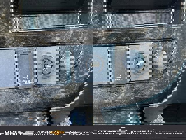 Used 2022 GMC Savana 2500 Extended w/ Enhanced Convenience Package image 21