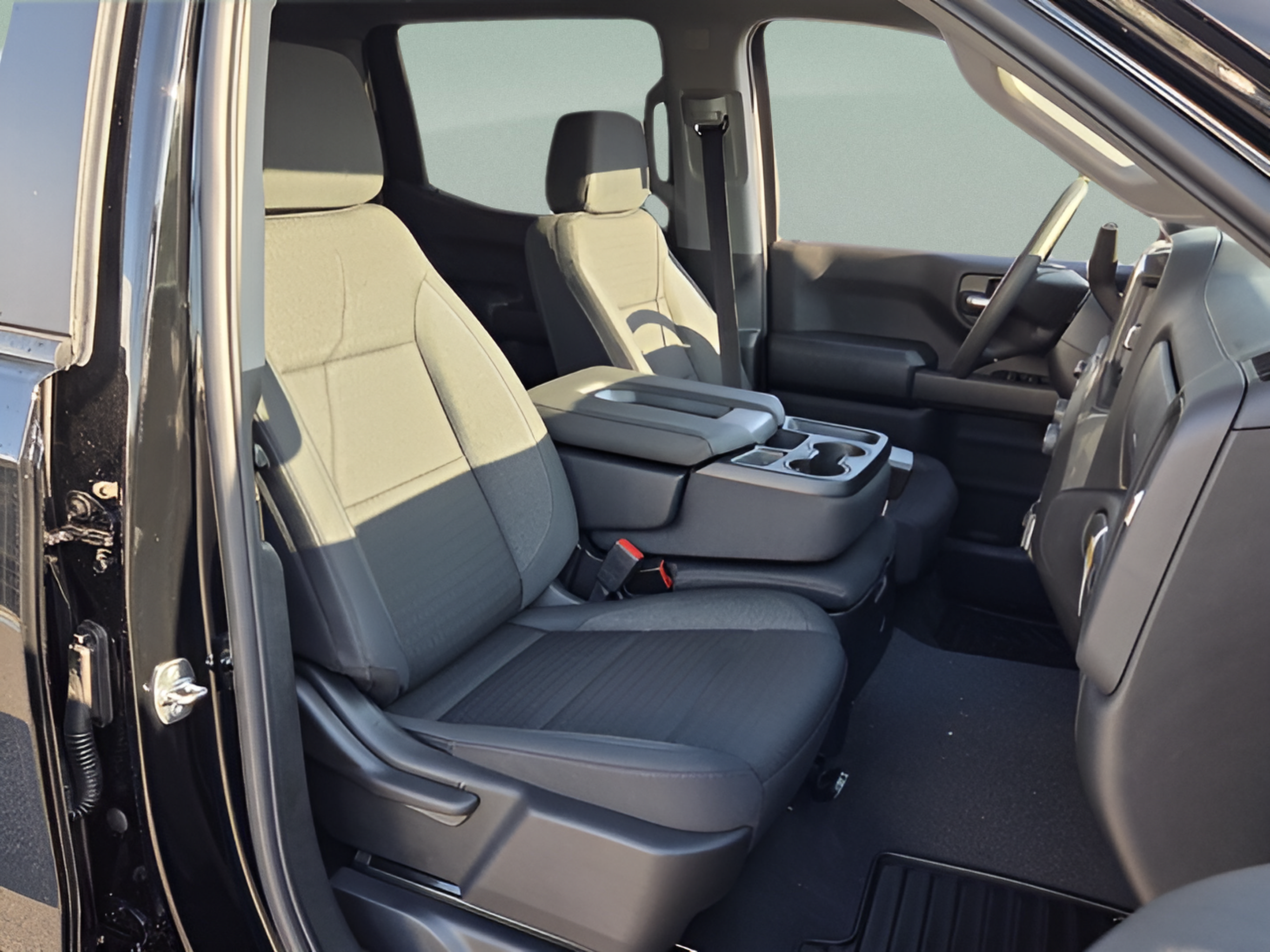 New 2026 Chevrolet Silverado 1500 Custom AWD/4WD image 15