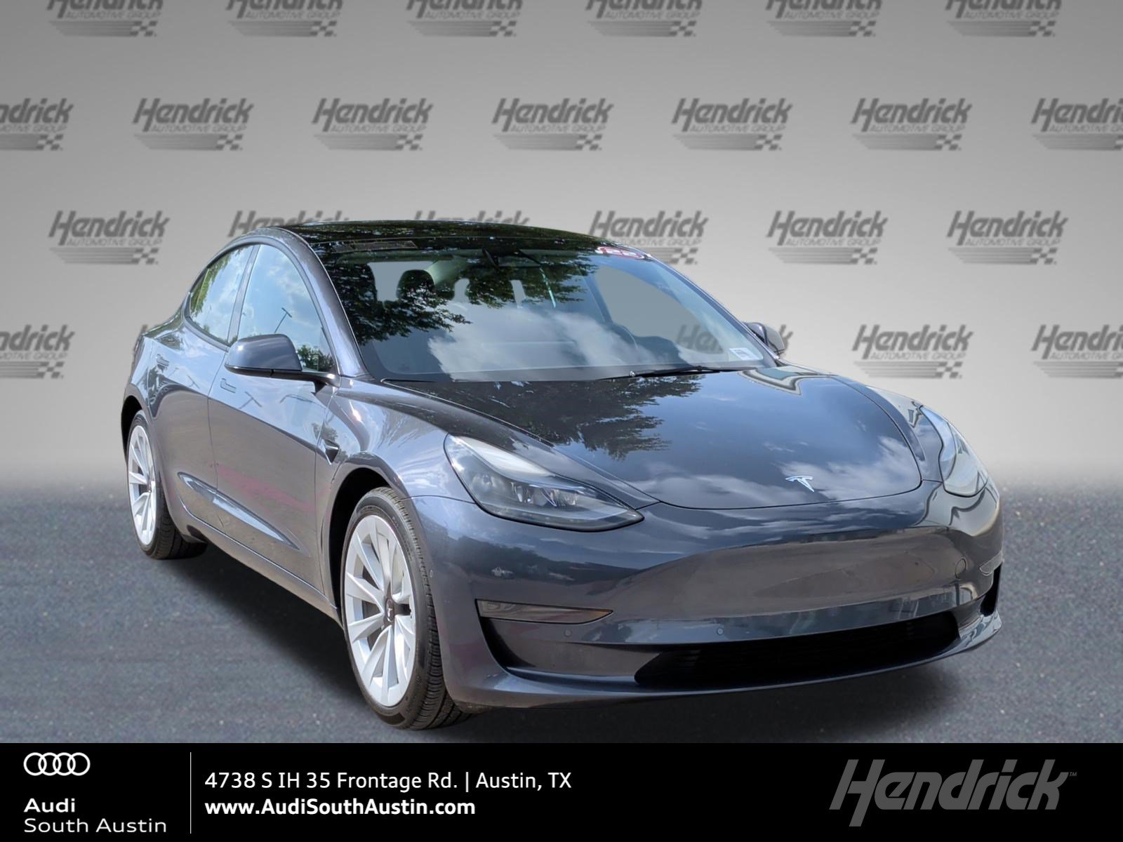 Used 2022 Tesla Model 3 Standard Range image 1