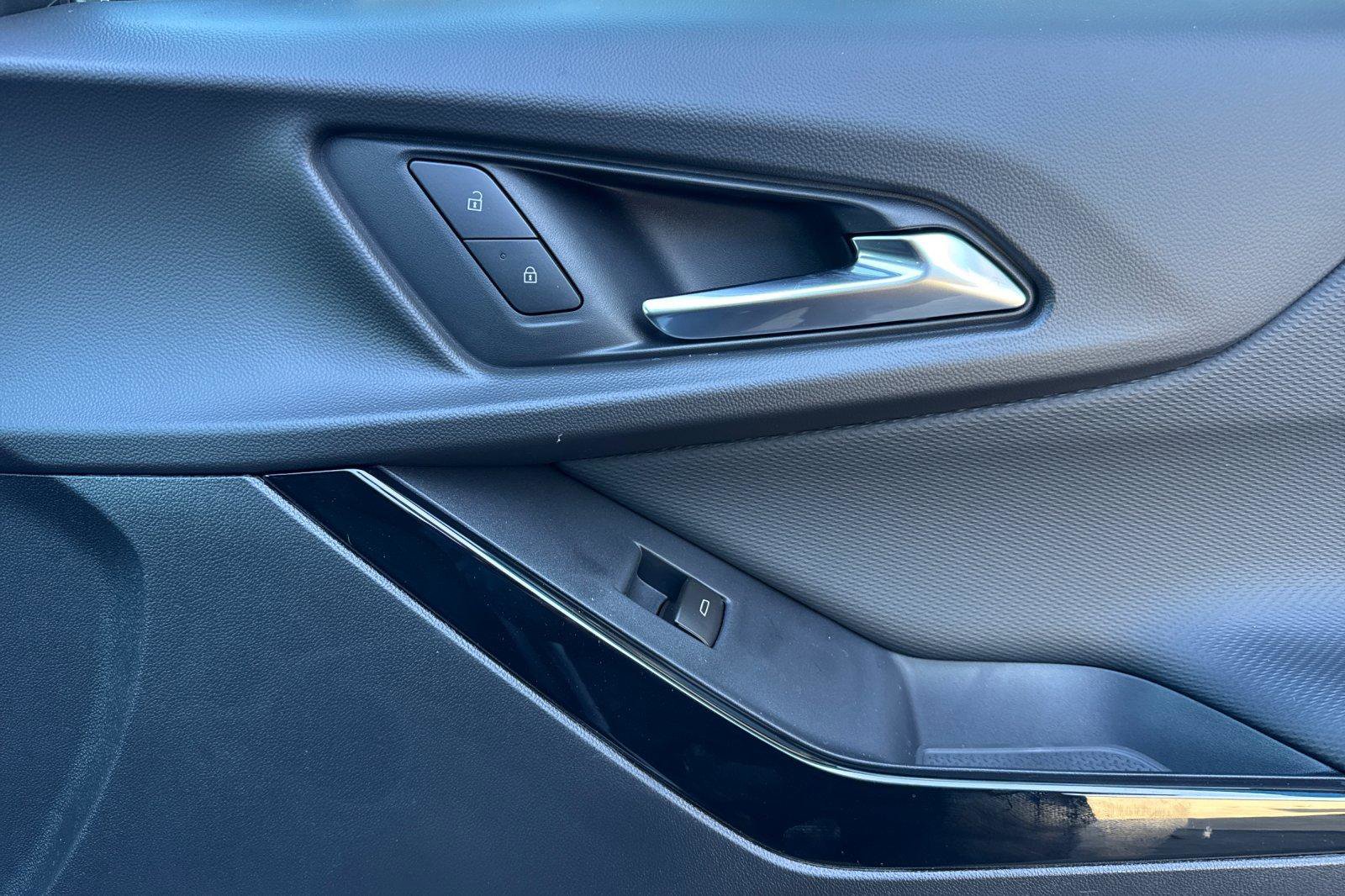 New 2026 Chevrolet Equinox LT FWD image 23