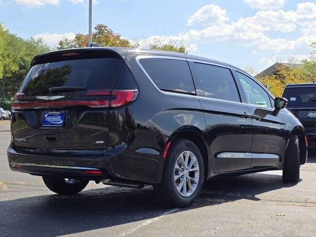 New 2026 Chrysler Pacifica Select image 26