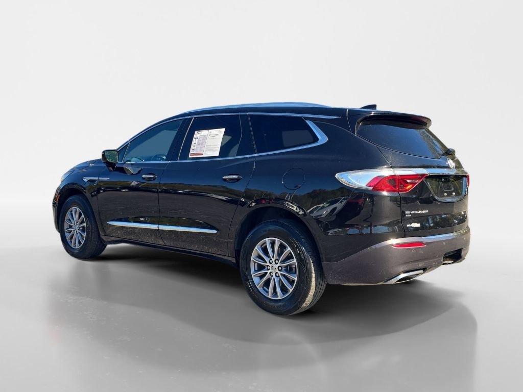 Used 2024 Buick Enclave Premium image 3