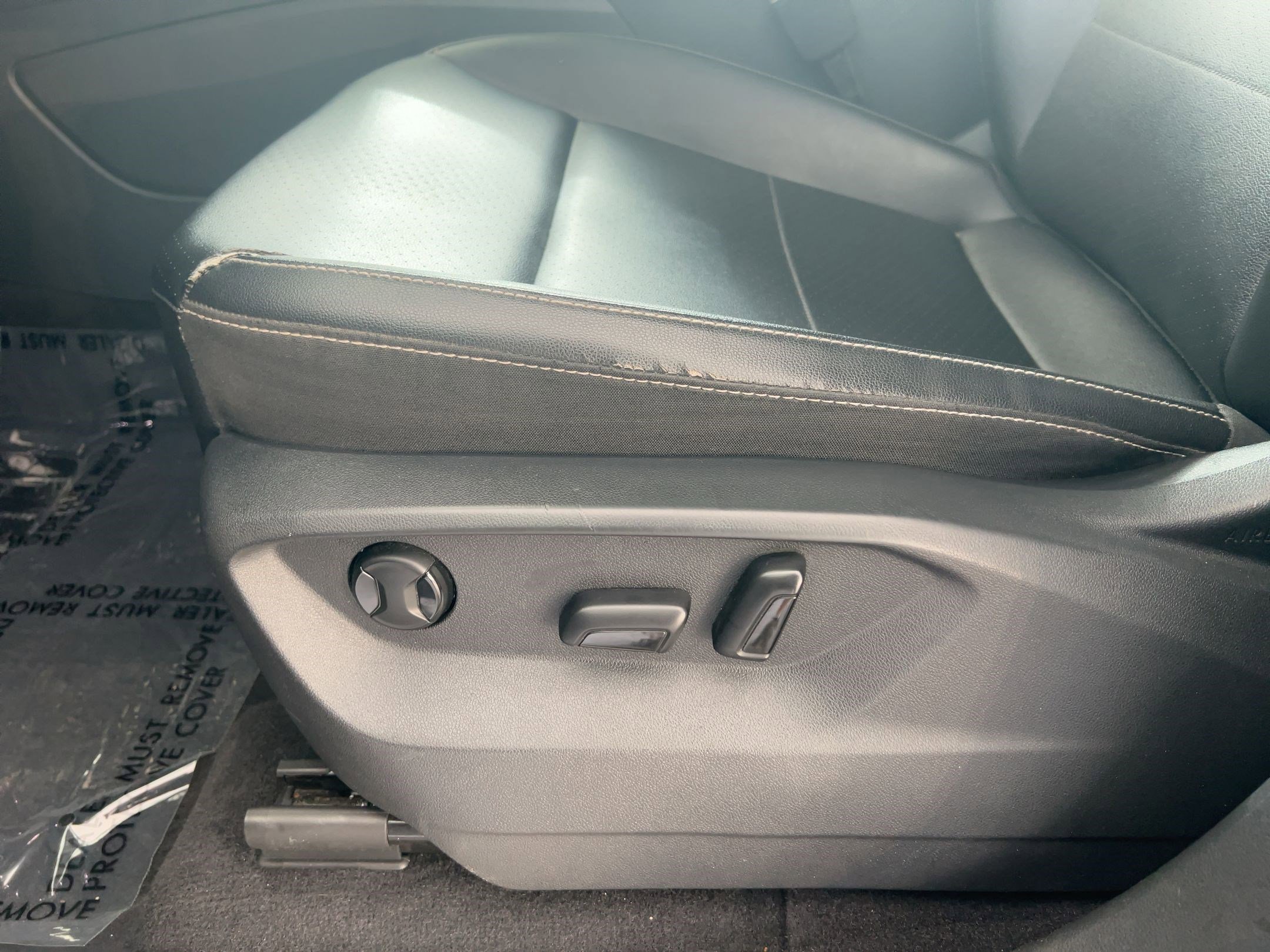 Used 2021 Volkswagen Atlas SE image 14