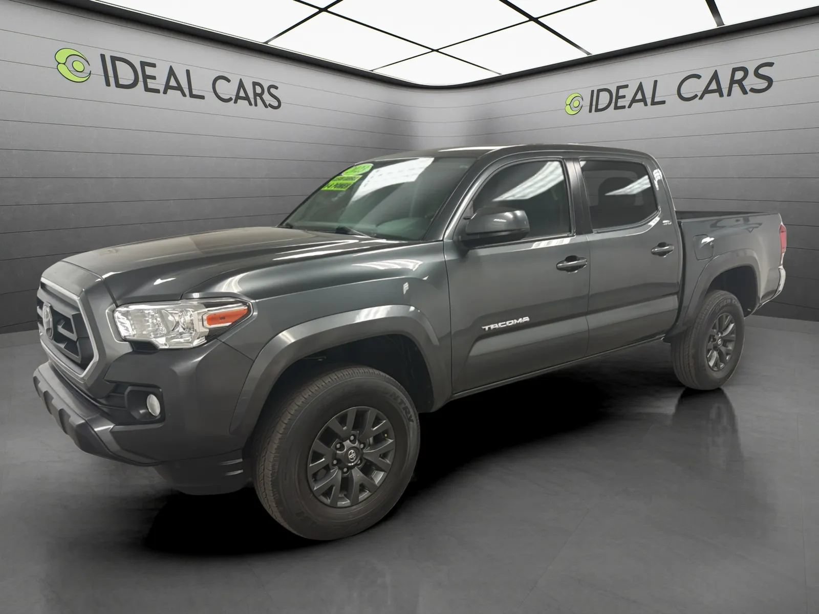 Used 2023 Toyota Tacoma SR5 RWD image 1