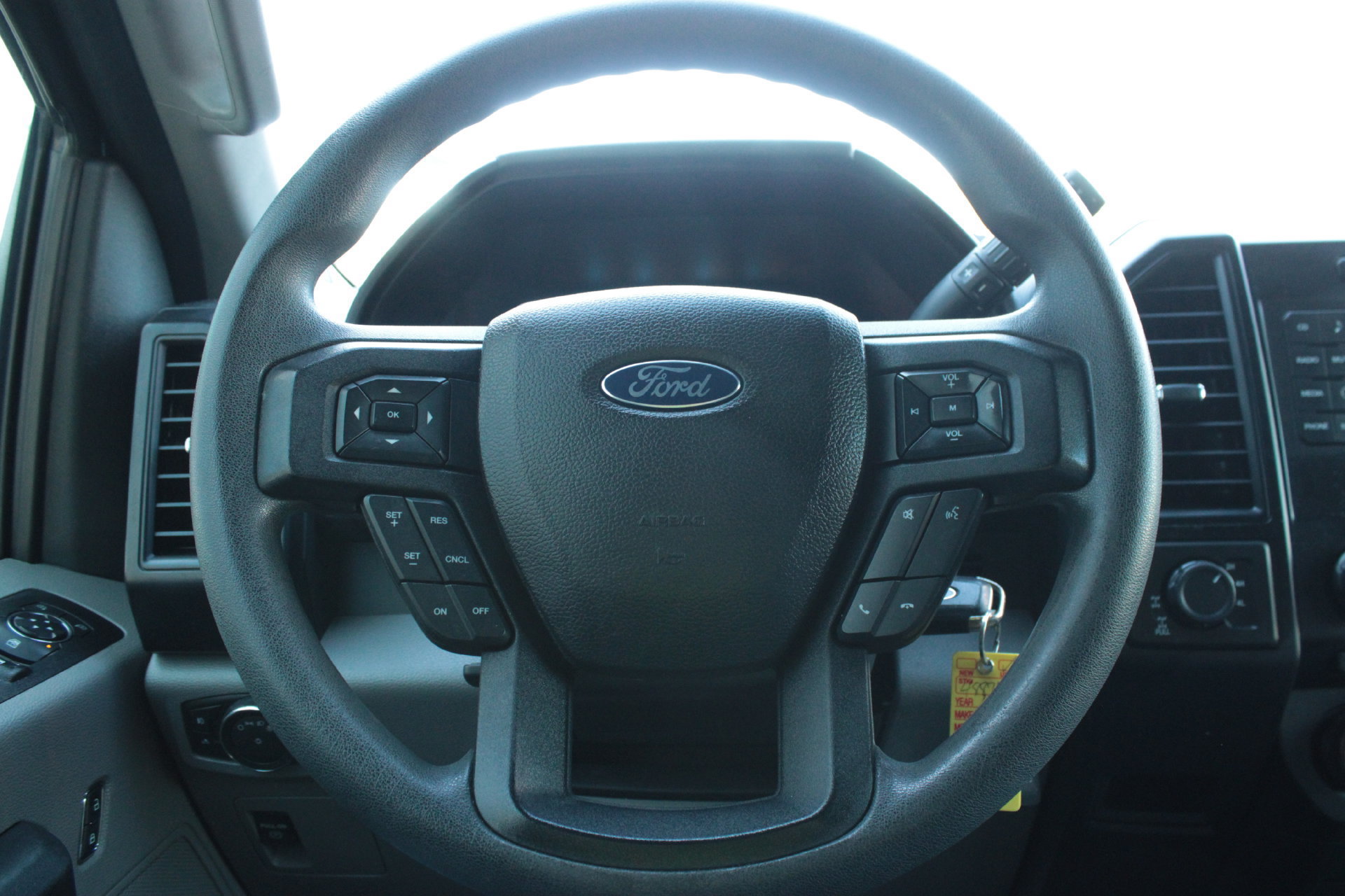 Used 2016 Ford F150 XL w/ Equipment Group 101A Mid AWD/4WD image 33