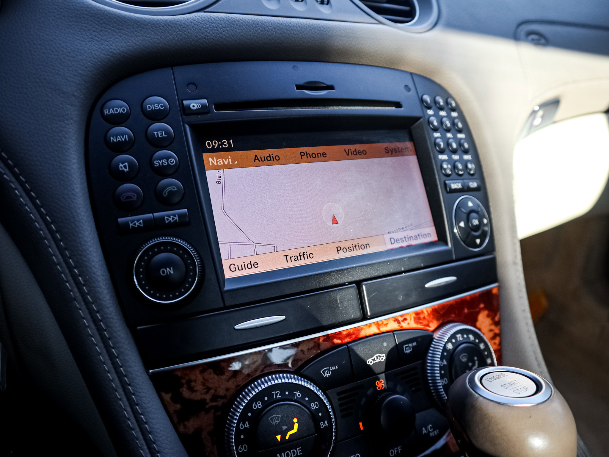 Used 2011 Mercedes-Benz SL 550 SL 550 image 24