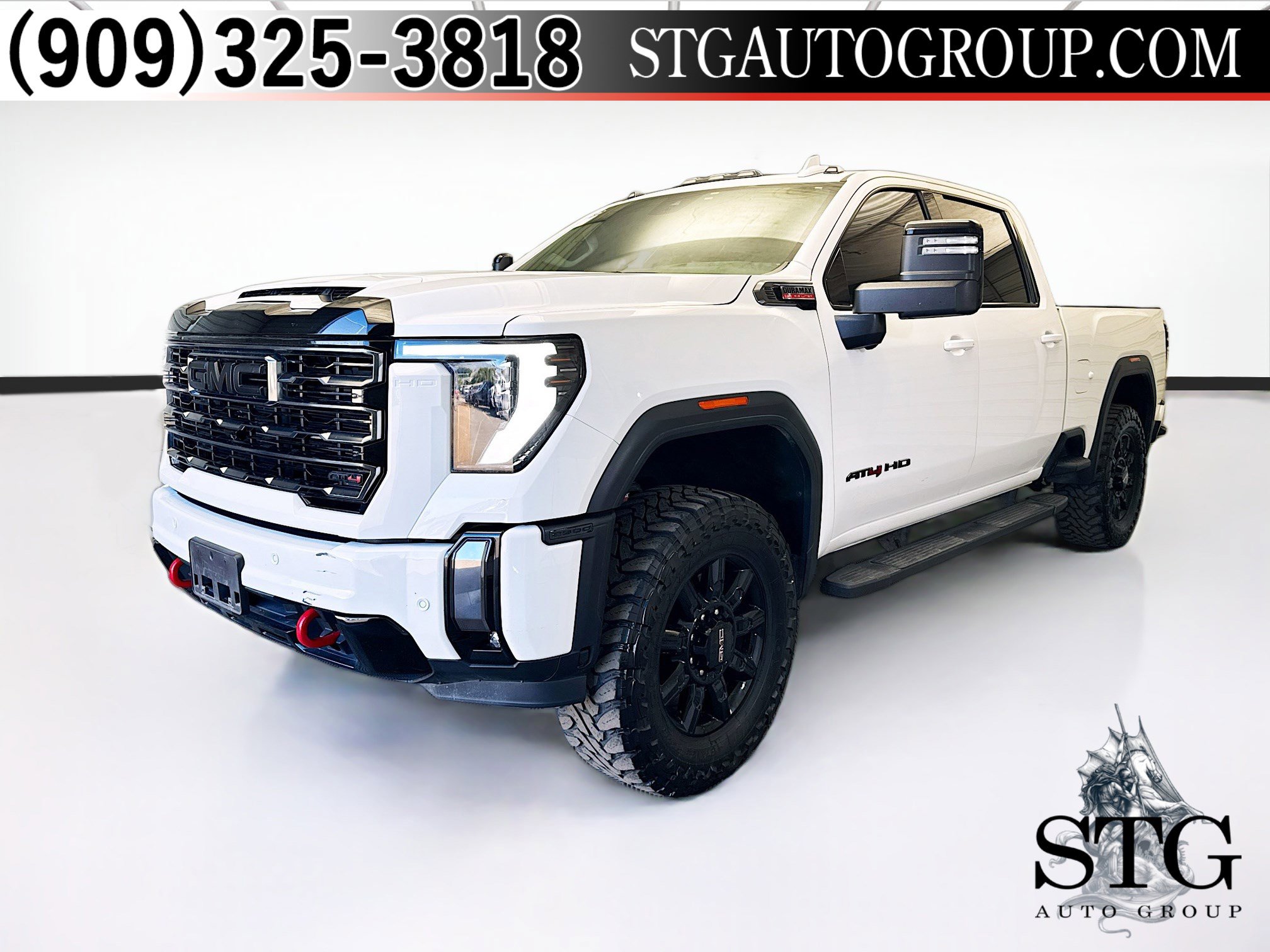 Used 2024 GMC Sierra 2500 AT4 w/ Technology Package image 1