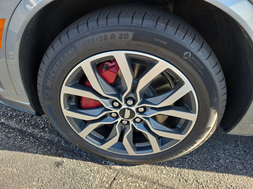 Used 2023 Cadillac XT6 Sport image 17