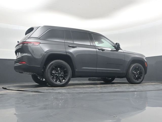 New 2026 Jeep Grand Cherokee Altitude image 39