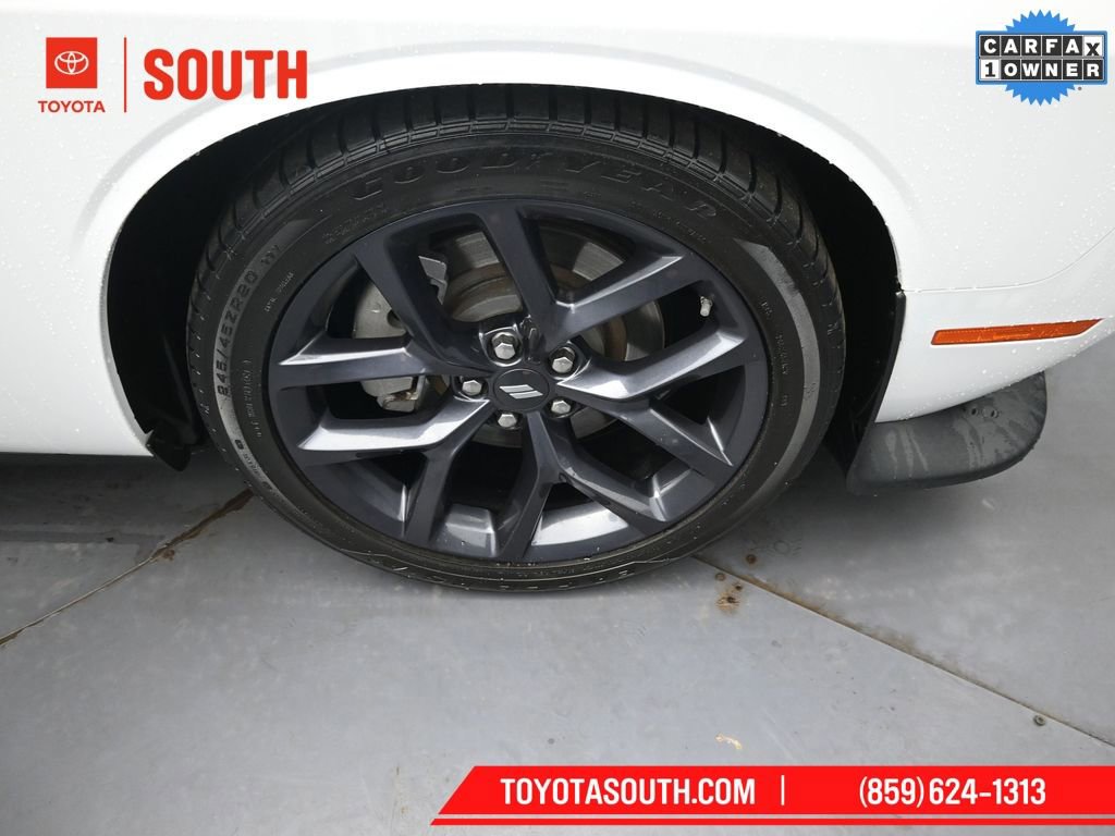 Used 2023 Dodge Challenger R/T w/ Blacktop Package image 29