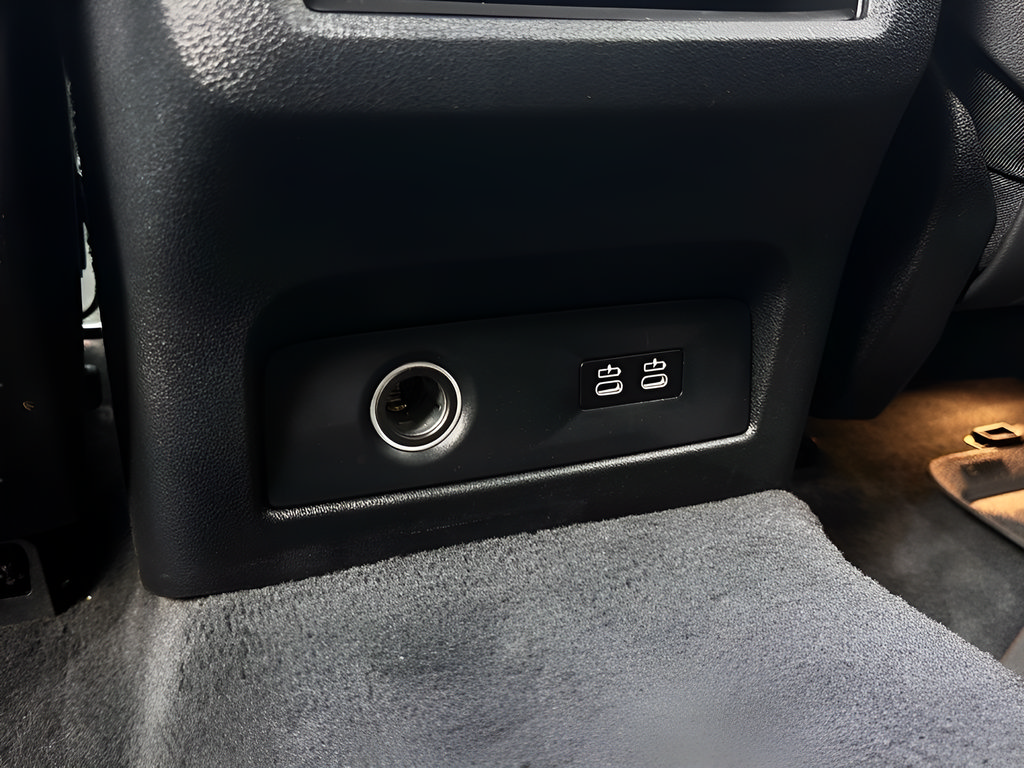 Used 2023 BMW XM AWD/4WD image 23