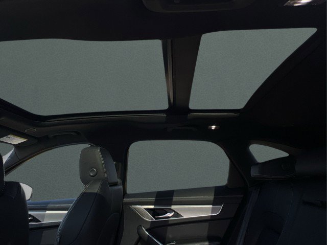 New 2026 Jaguar F-PACE R-Dynamic S image 17