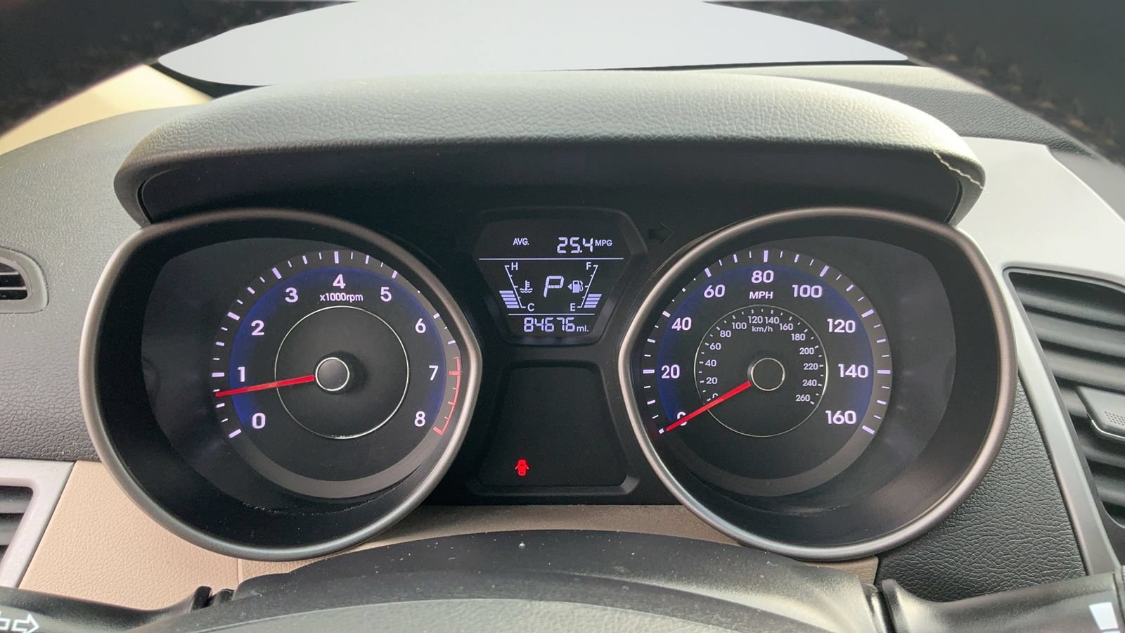 Used 2016 Hyundai Elantra Limited FWD image 23