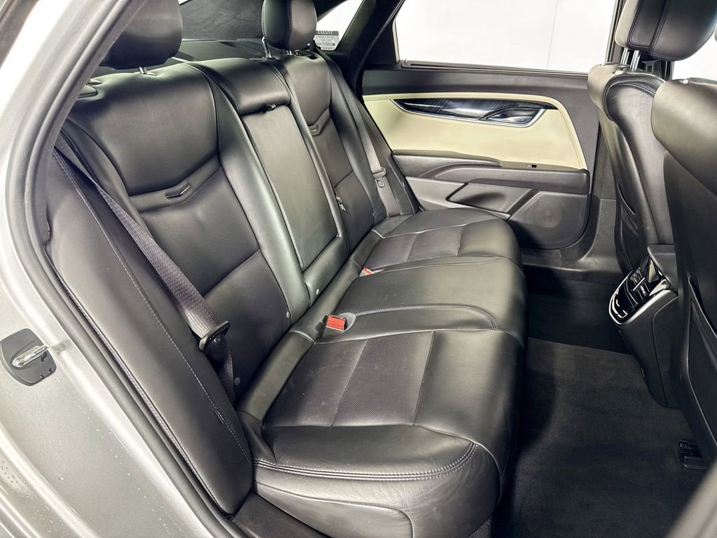 Used 2013 Cadillac XTS Platinum image 33
