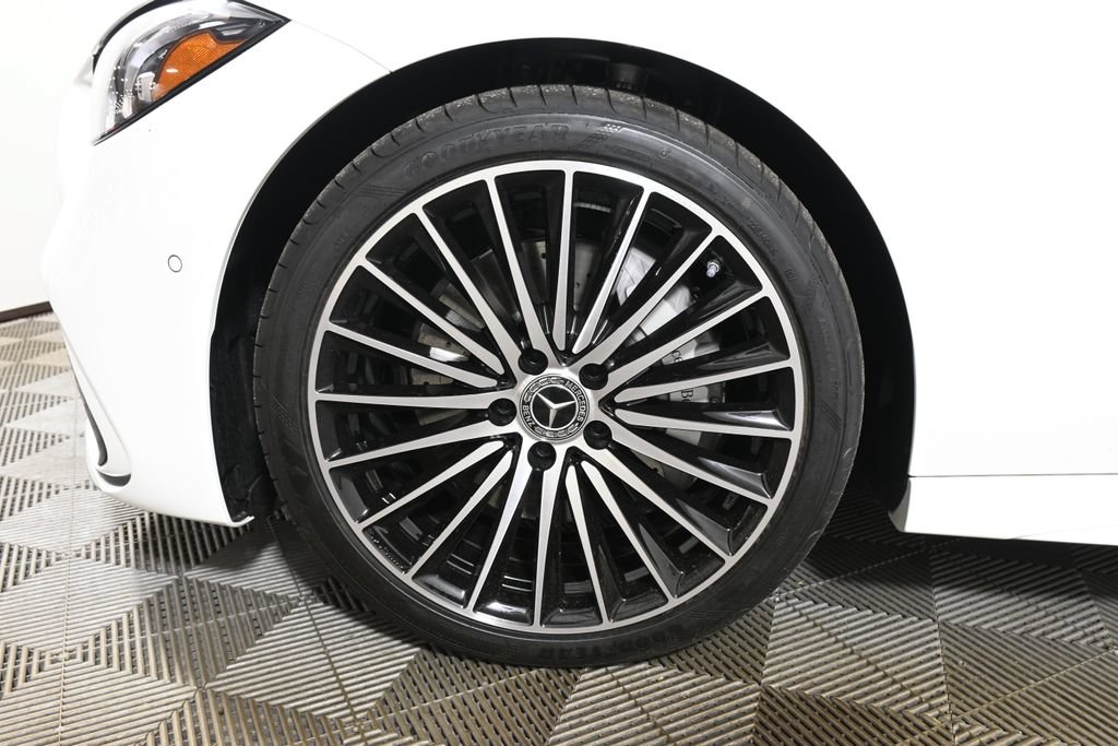 Certified 2026 Mercedes-Benz C 300 4MATIC Sedan image 11