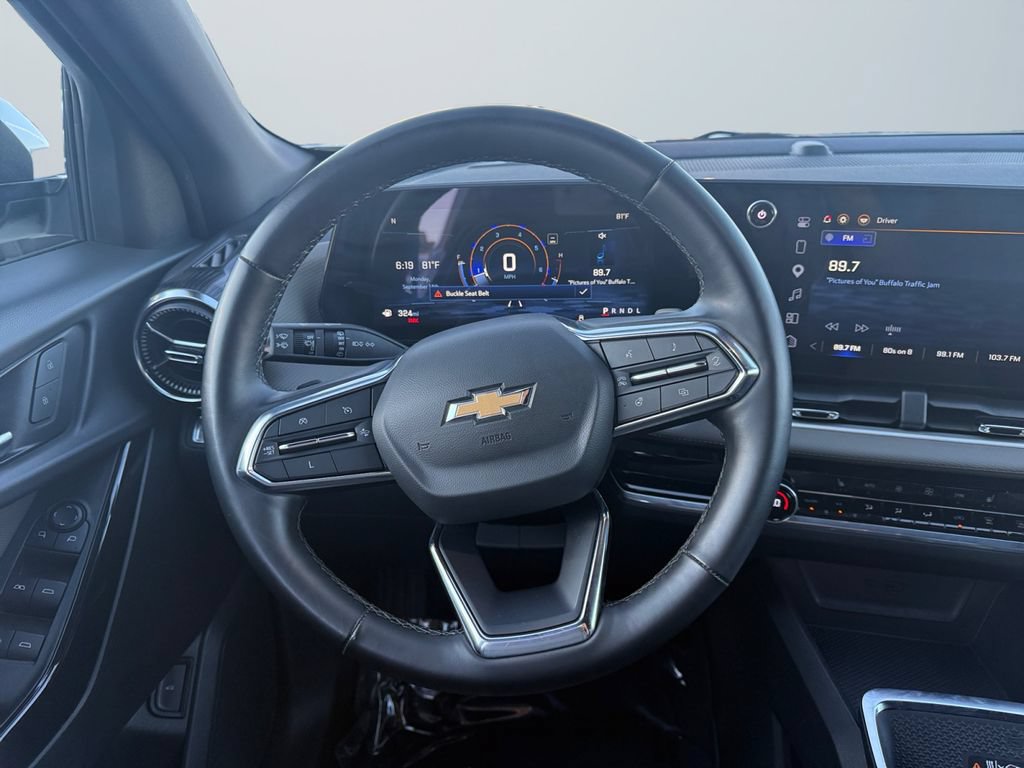 Used 2025 Chevrolet Equinox LT w/ Convenience Package II FWD image 12