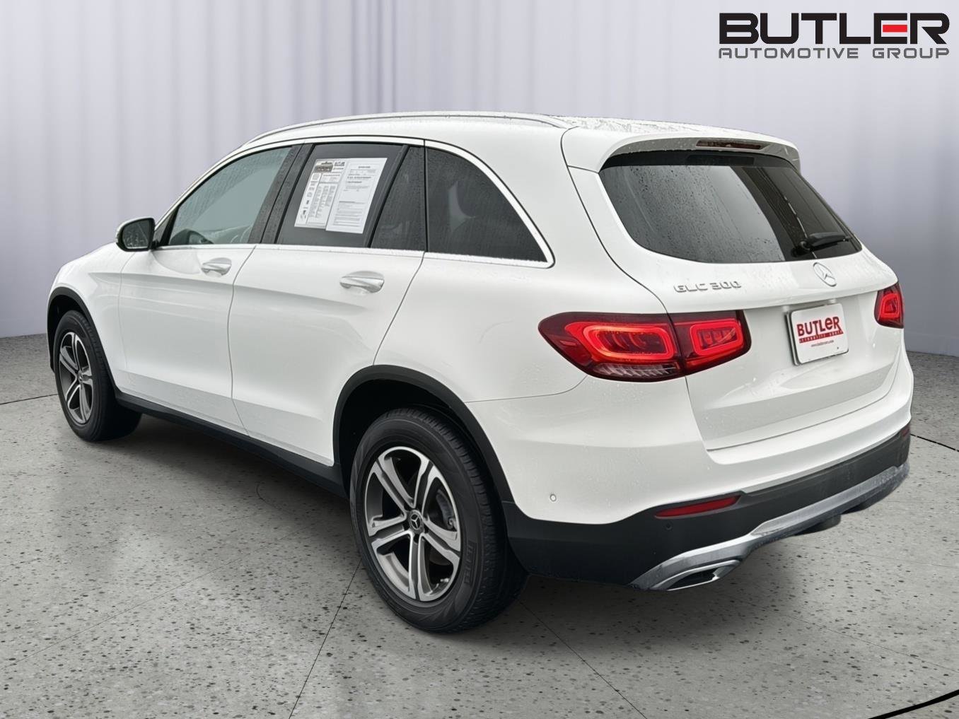Used 2021 Mercedes-Benz GLC 300 image 3
