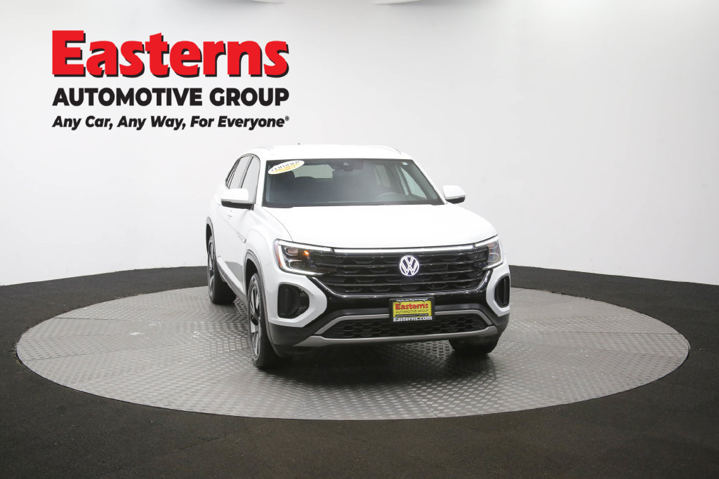 Used 2025 Volkswagen Atlas Cross Sport SE FWD image 51