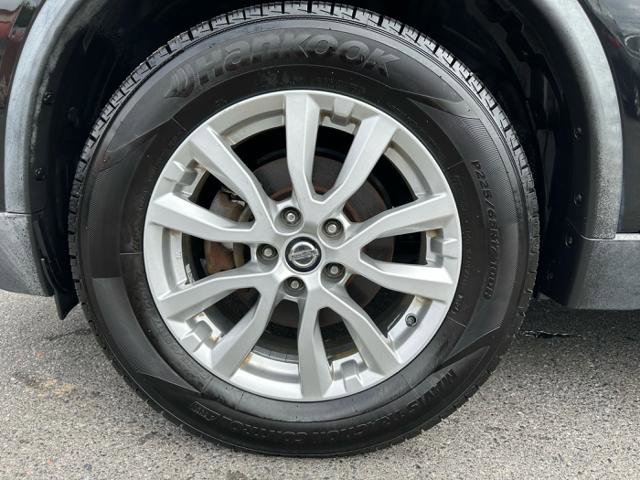 Used 2019 Nissan Rogue SV image 24