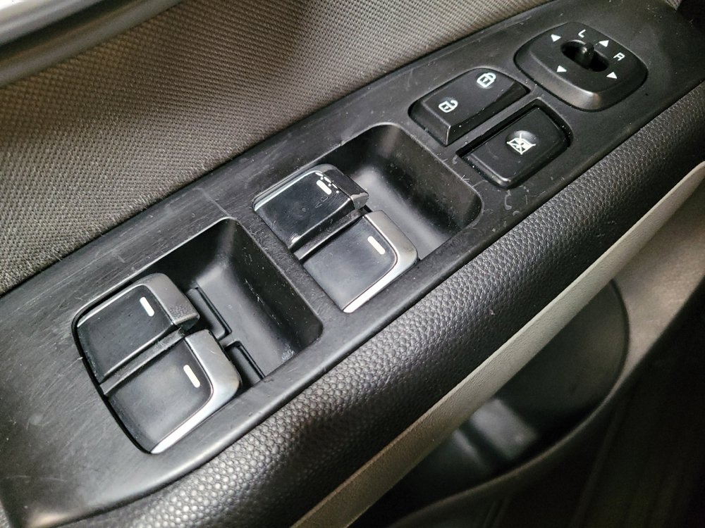 Used 2017 Kia Soul FWD image 27