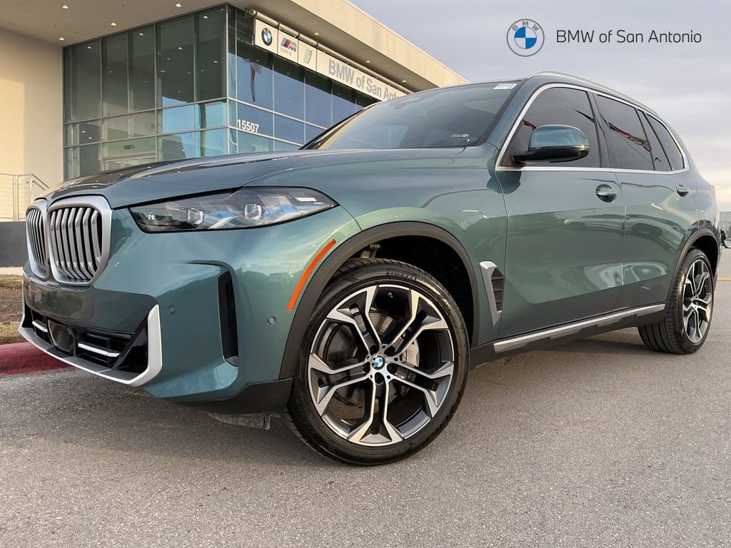 Certified 2025 BMW X5 sDrive40i w/ Parking Assistance Package RWD image 1