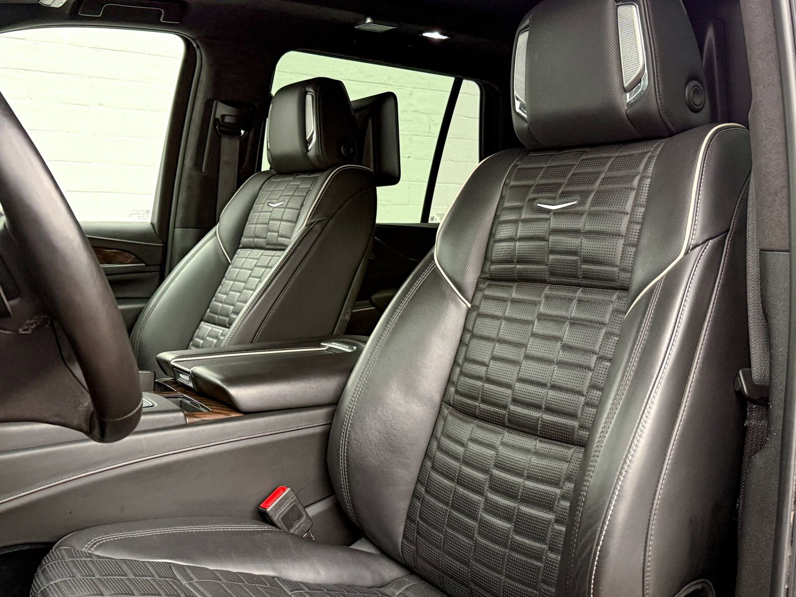 Used 2023 Cadillac Escalade Sport Platinum image 15