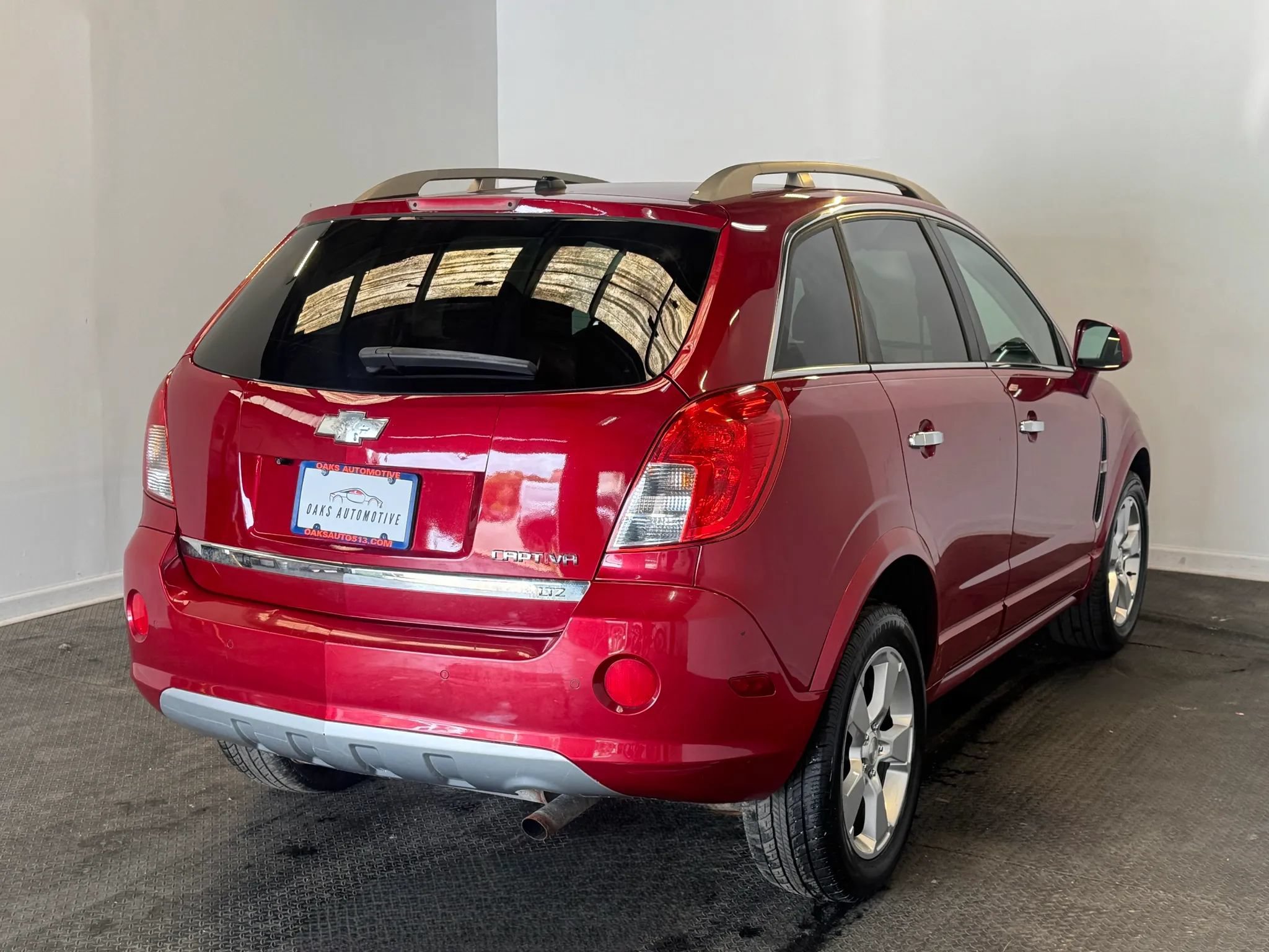 Used 2013 Chevrolet Captiva Sport LTZ FWD image 6