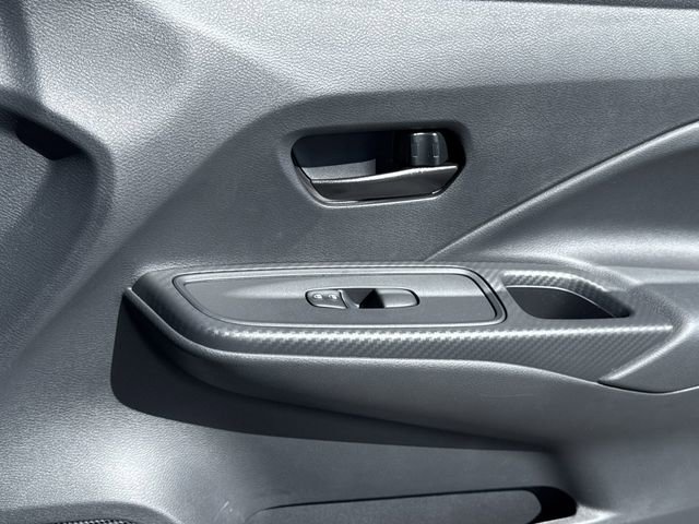 Used 2025 Nissan Versa S w/ Trunk Package image 18