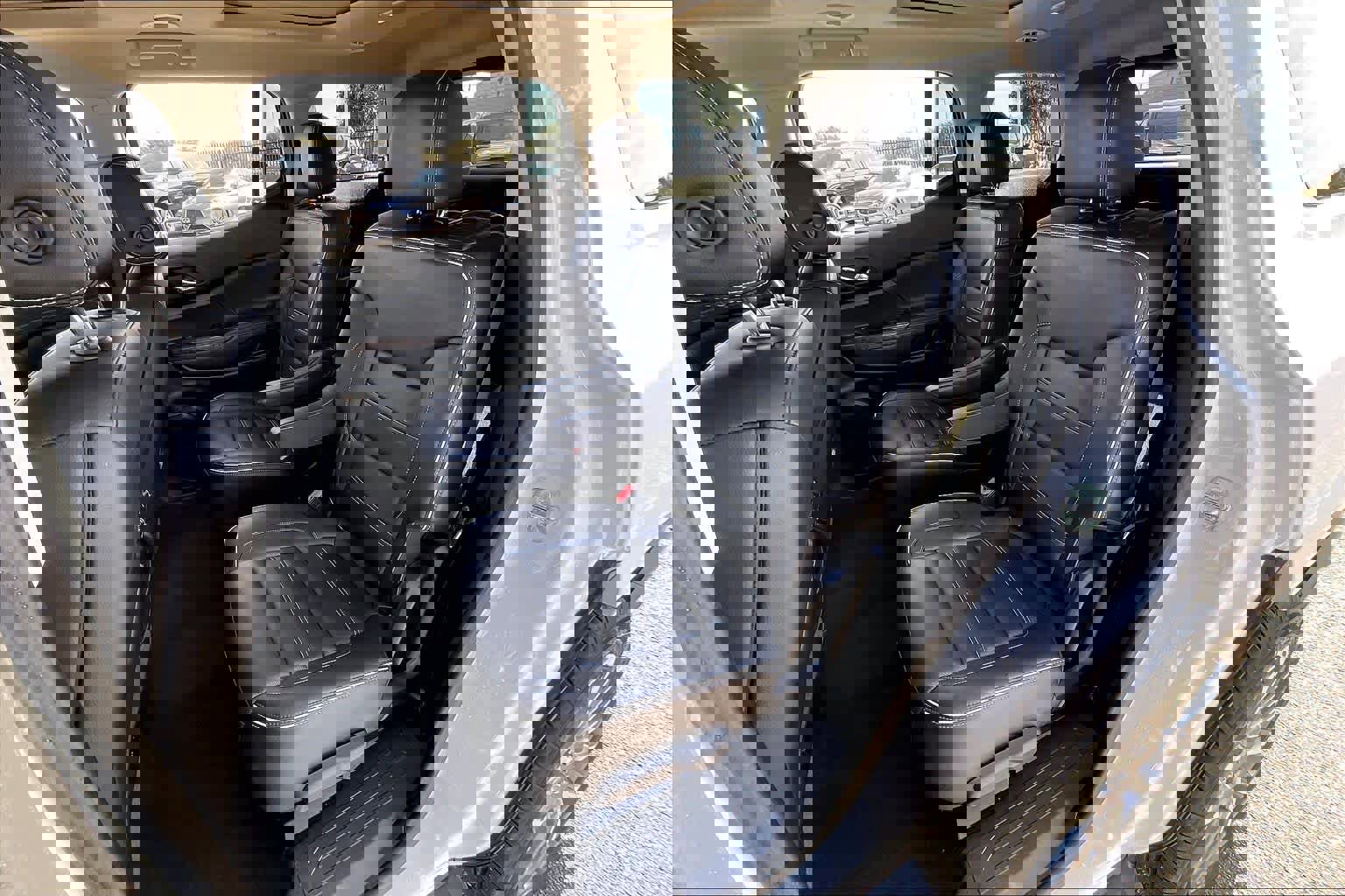 Certified 2023 GMC Acadia Denali w/ Denali Ultimate Package image 19