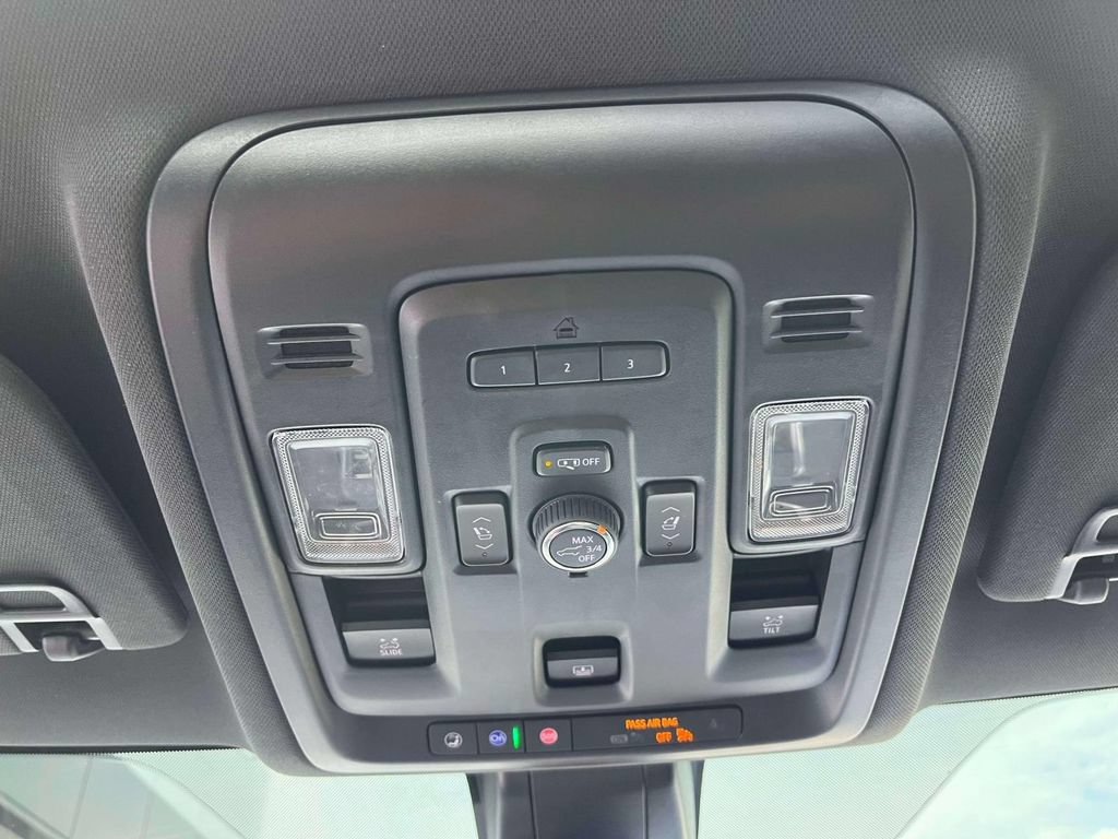 Used 2021 GMC Yukon SLT w/ SLT Luxury Plus Package AWD/4WD image 38