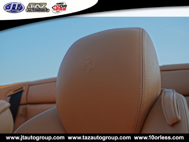 Used 2014 Ferrari California RWD image 23