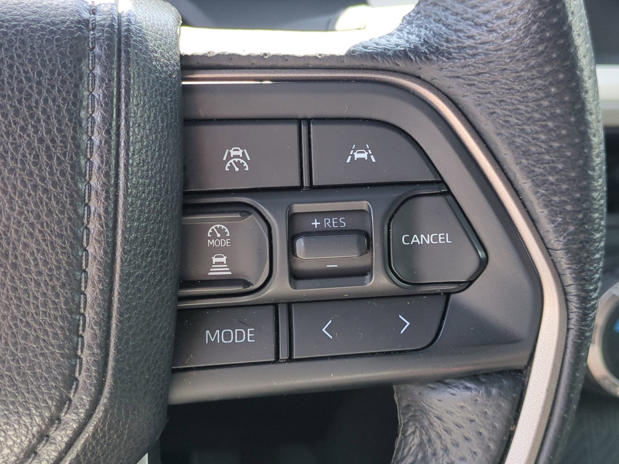 Used 2024 Toyota Tacoma TRD Off-Road AWD/4WD image 20
