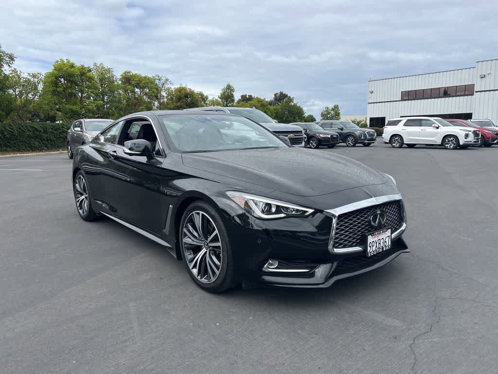 Used 2022 INFINITI Q60 3.0t Luxe w/ Essential Package RWD image 2