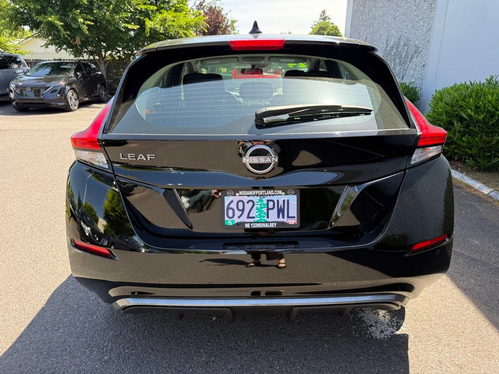 Certified 2024 Nissan Leaf S FWD image 7