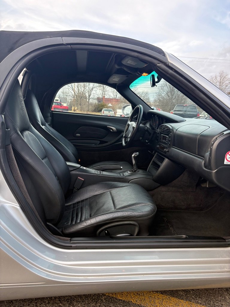 Used 2000 Porsche Boxster image 10