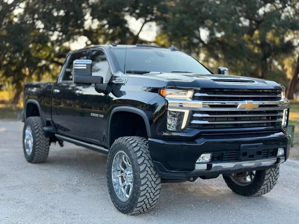 Used 2023 Chevrolet Silverado 2500 High Country w/ Safety Package II image 65