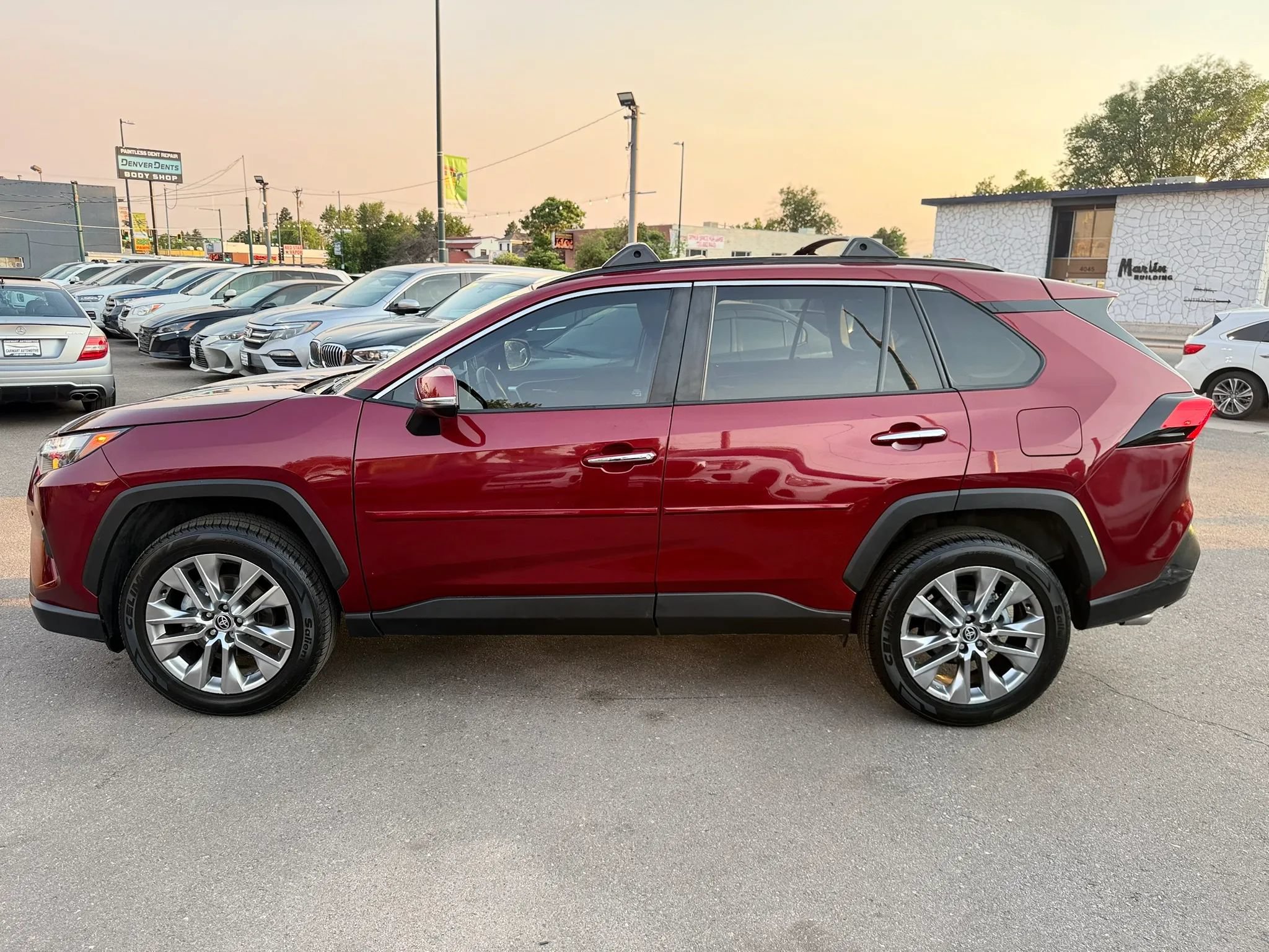 Used 2022 Toyota RAV4 Limited w/ Limited Grade Weather Package AWD/4WD image 6