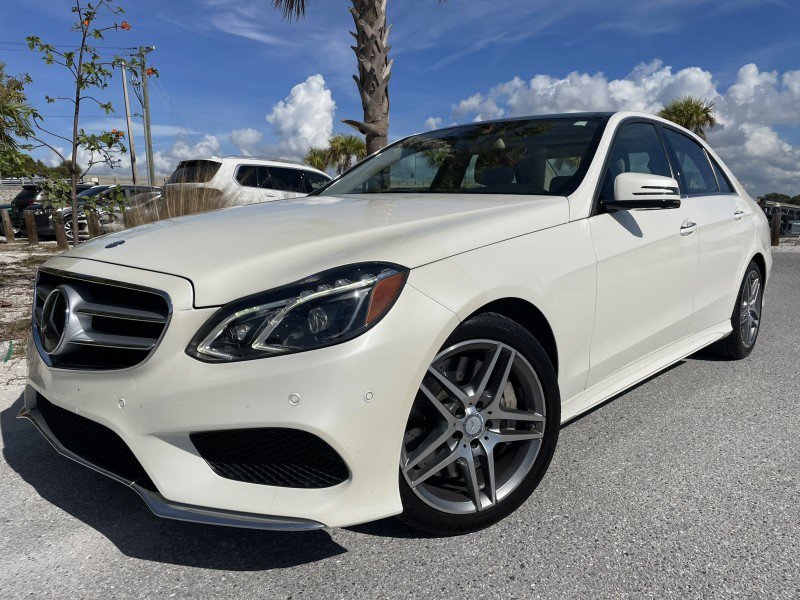 Used 2014 Mercedes-Benz E 550 4MATIC Sedan image 34