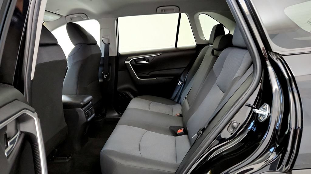 Certified 2025 Toyota RAV4 XLE AWD/4WD image 21