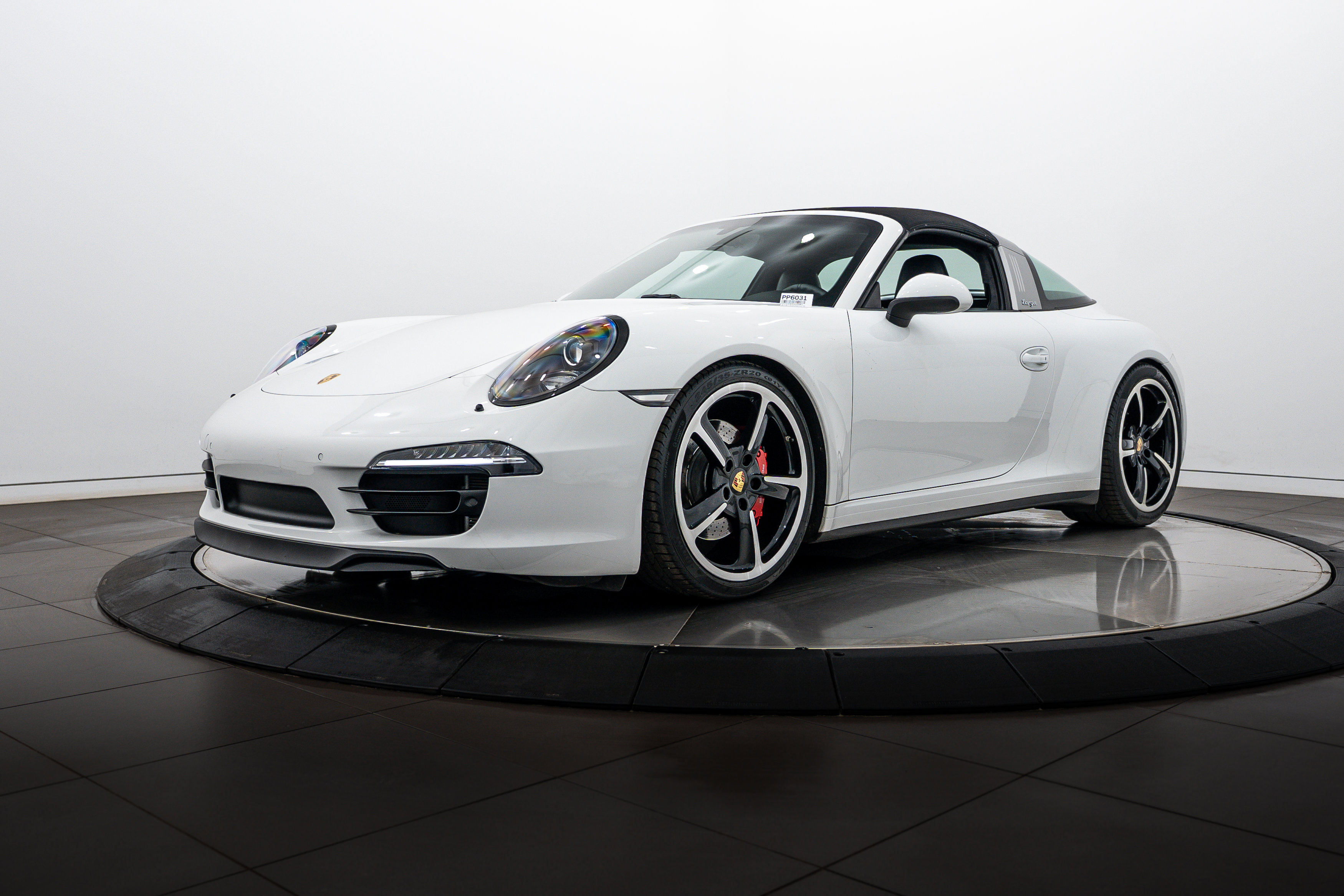 Certified 2014 Porsche 911 Targa 4S image 29