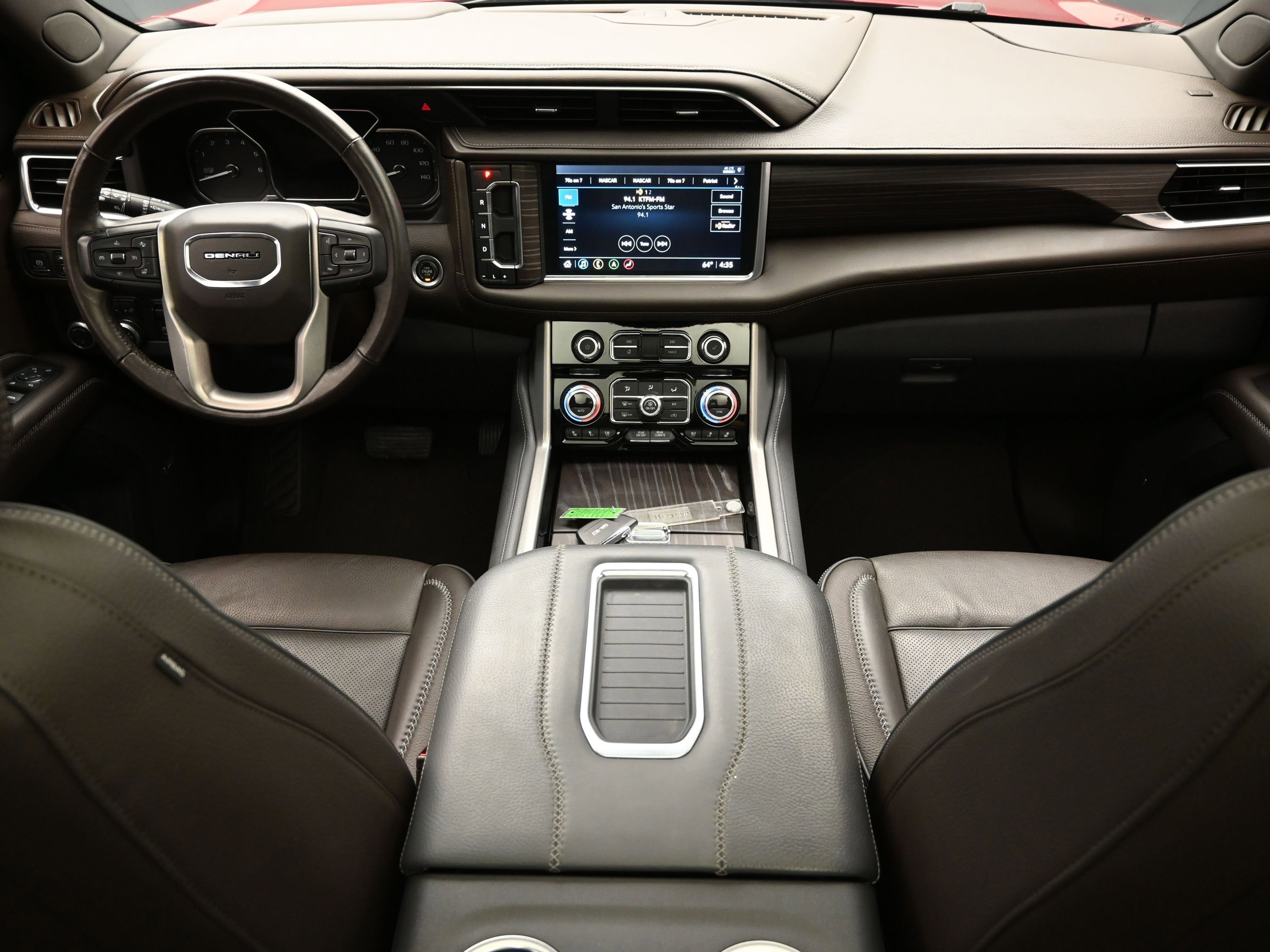 Used 2021 GMC Yukon Denali w/ Denali Ultimate Package image 14