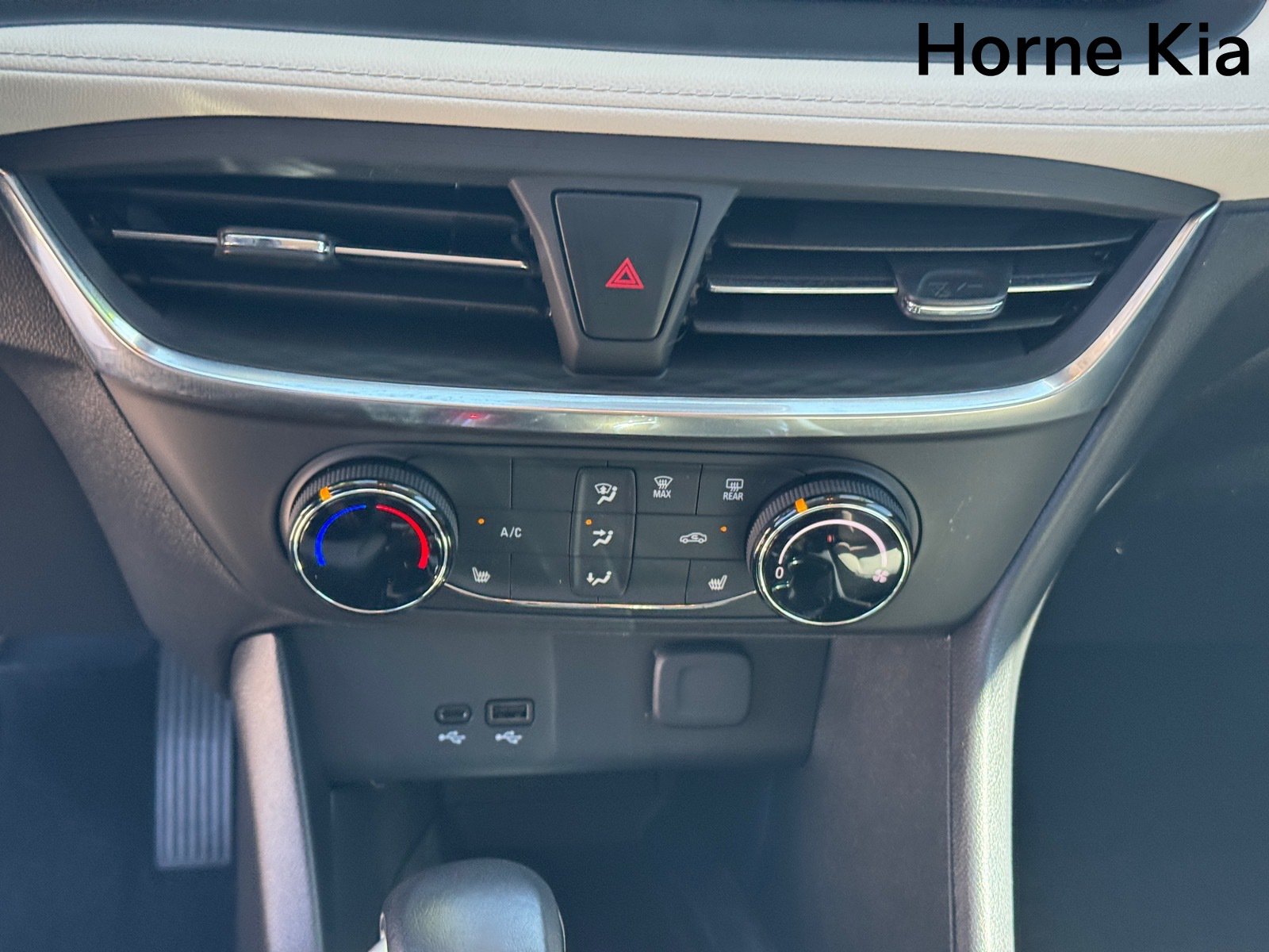 Used 2024 Buick Encore GX Preferred w/ Comfort Package FWD image 23