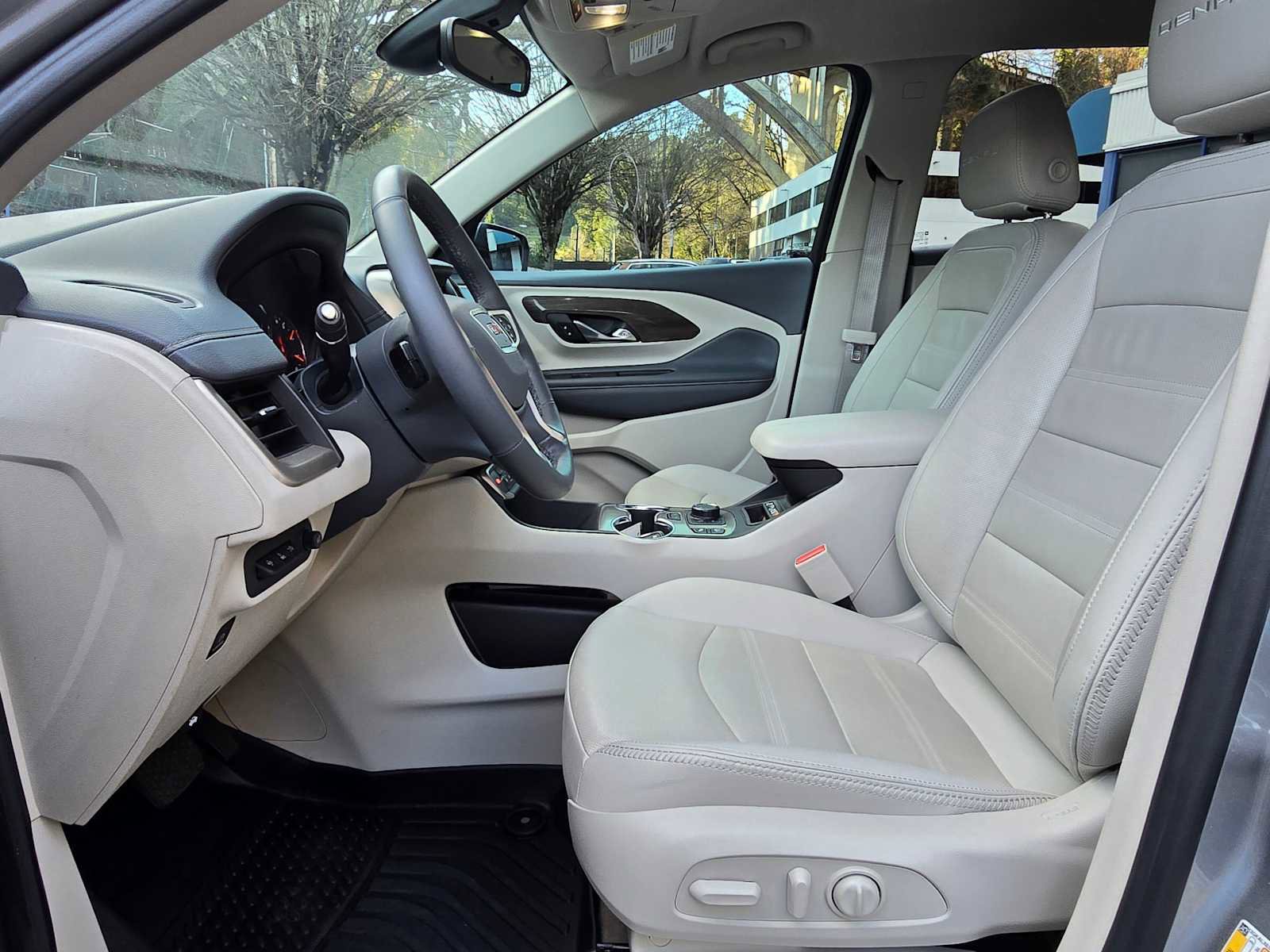 Used 2024 GMC Terrain Denali w/ Denali Premium Package image 20