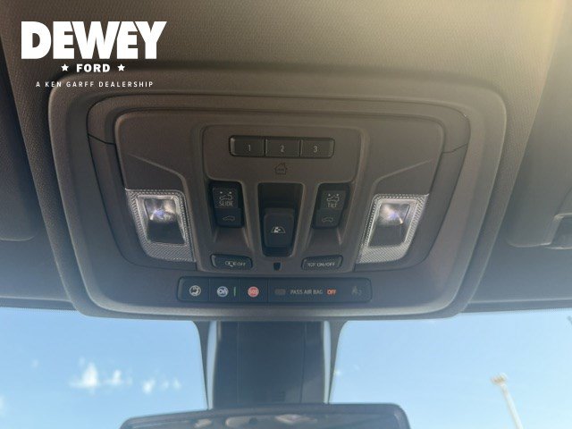 Used 2021 Chevrolet Silverado 1500 LTZ w/ LTZ Premium Package AWD/4WD image 18