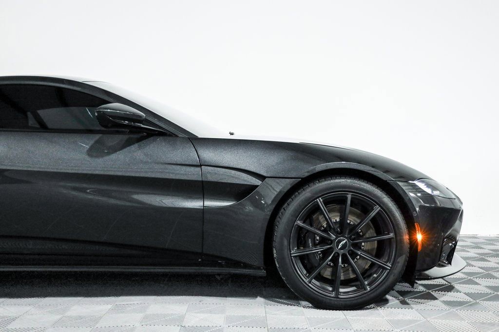 Used 2020 Aston Martin V8 Vantage Coupe image 3