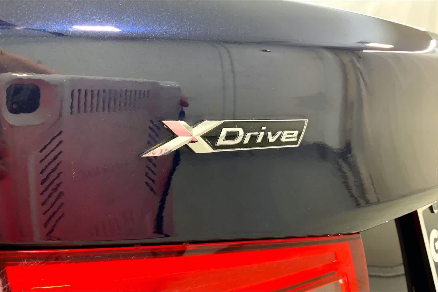 Used 2018 BMW 530i xDrive w/ Premium Package AWD/4WD image 9