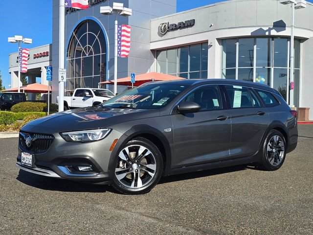 Used 2019 Buick Regal Preferred AWD/4WD image 3
